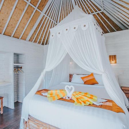 Paluh Beach Huts Nusa Lembongan  Exterior photo