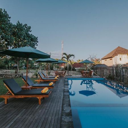Paluh Beach Huts Nusa Lembongan  Exterior photo