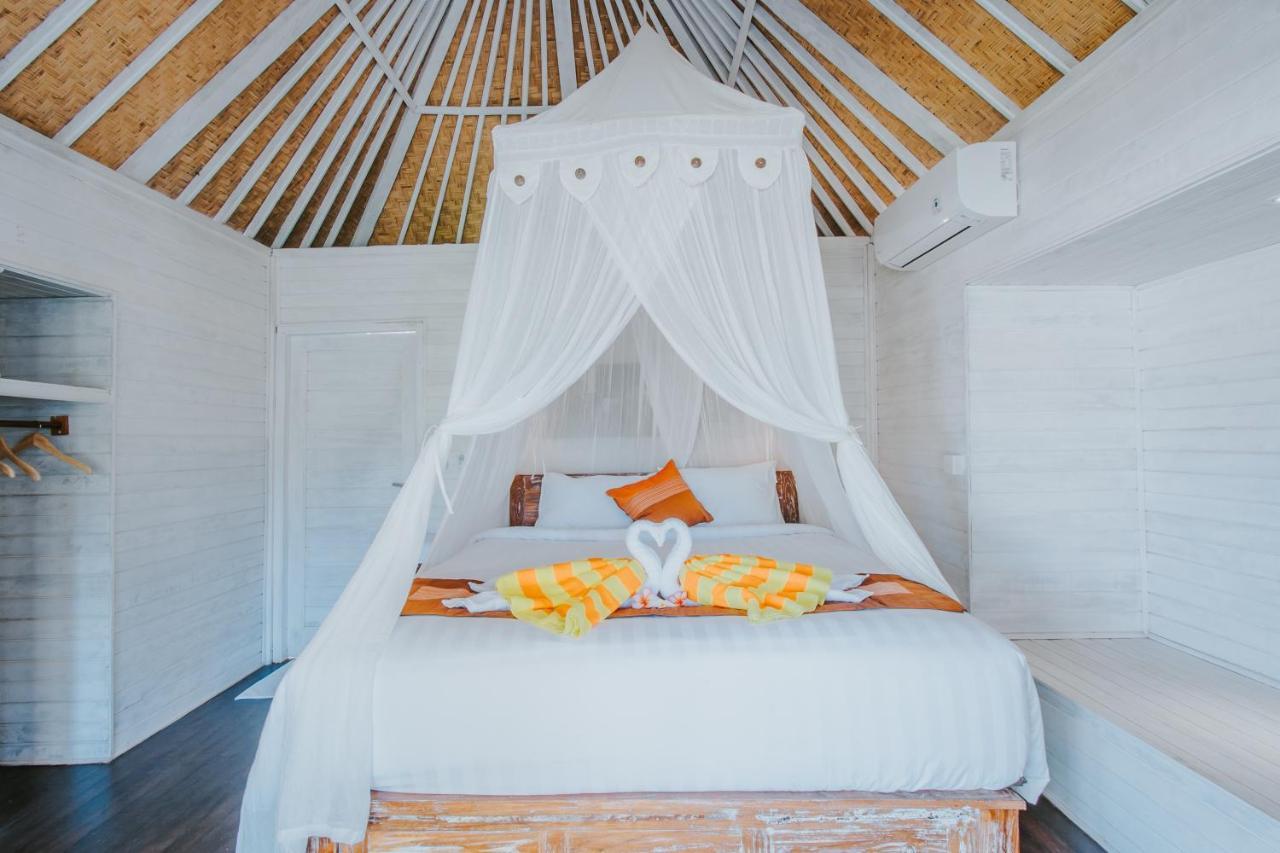 Paluh Beach Huts Nusa Lembongan  Exterior photo