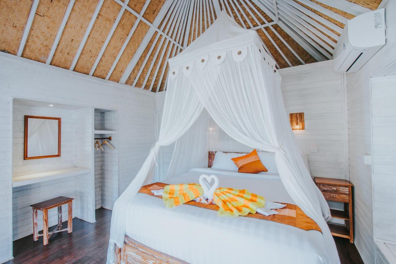 Paluh Beach Huts Nusa Lembongan  Exterior photo