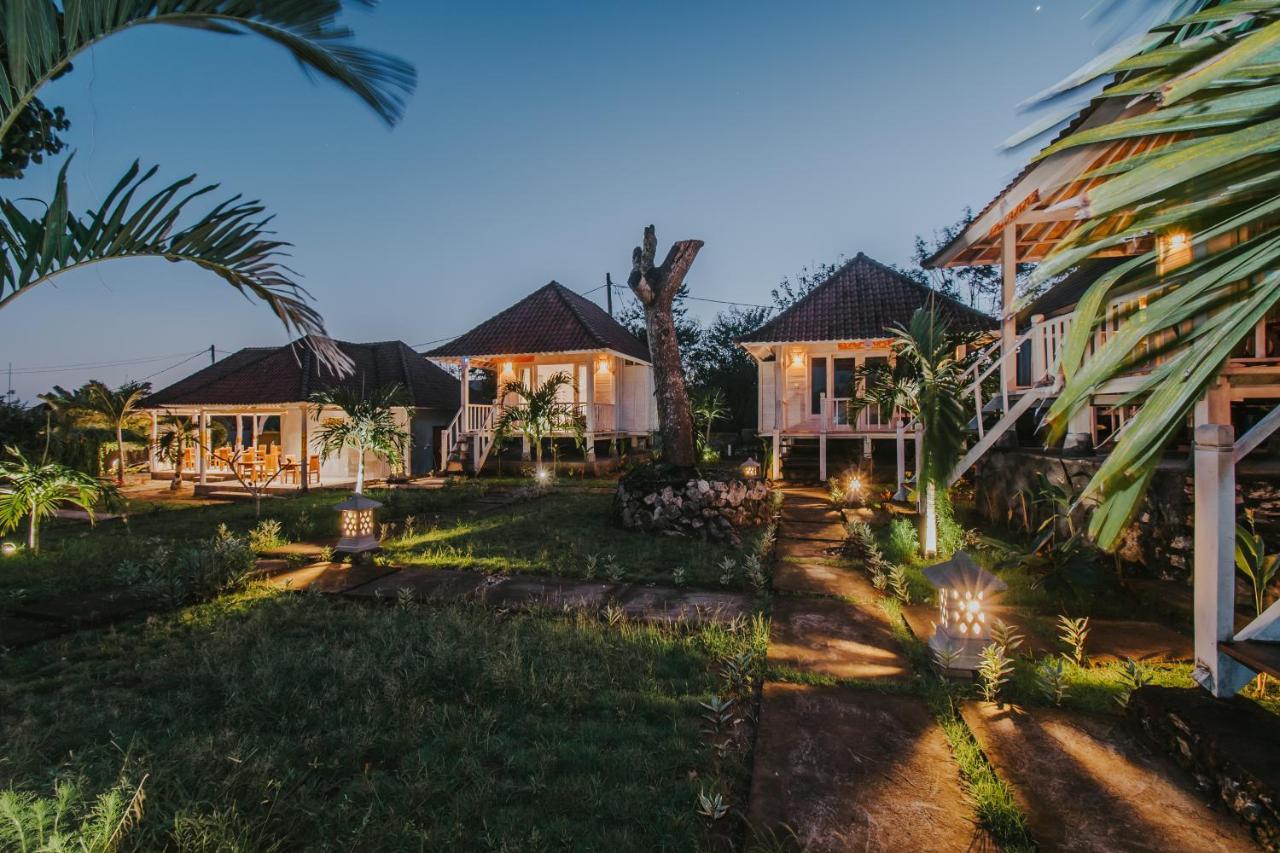 Paluh Beach Huts Nusa Lembongan  Exterior photo