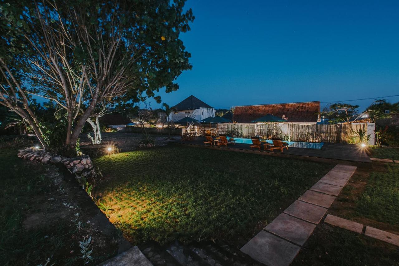 Paluh Beach Huts Nusa Lembongan  Exterior photo