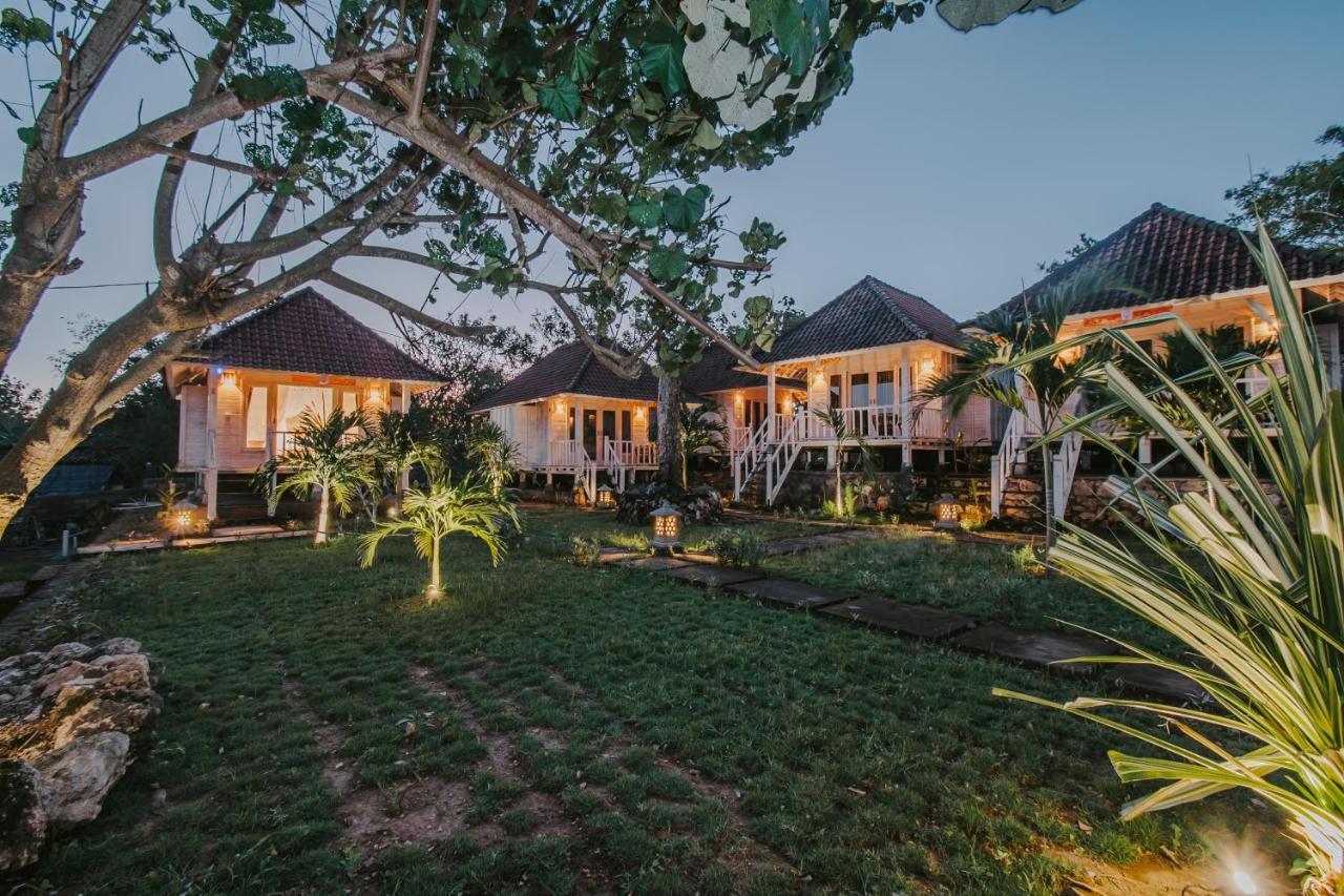 Paluh Beach Huts Nusa Lembongan  Exterior photo