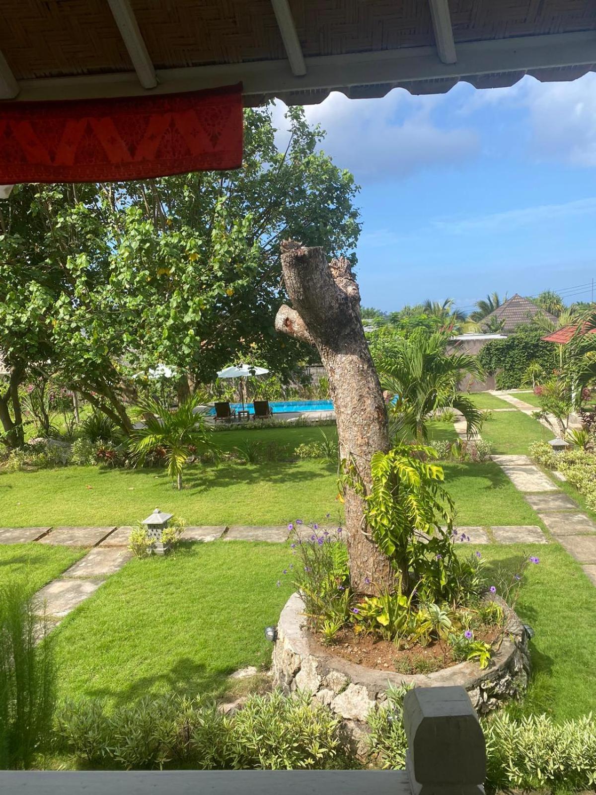 Paluh Beach Huts Nusa Lembongan  Exterior photo
