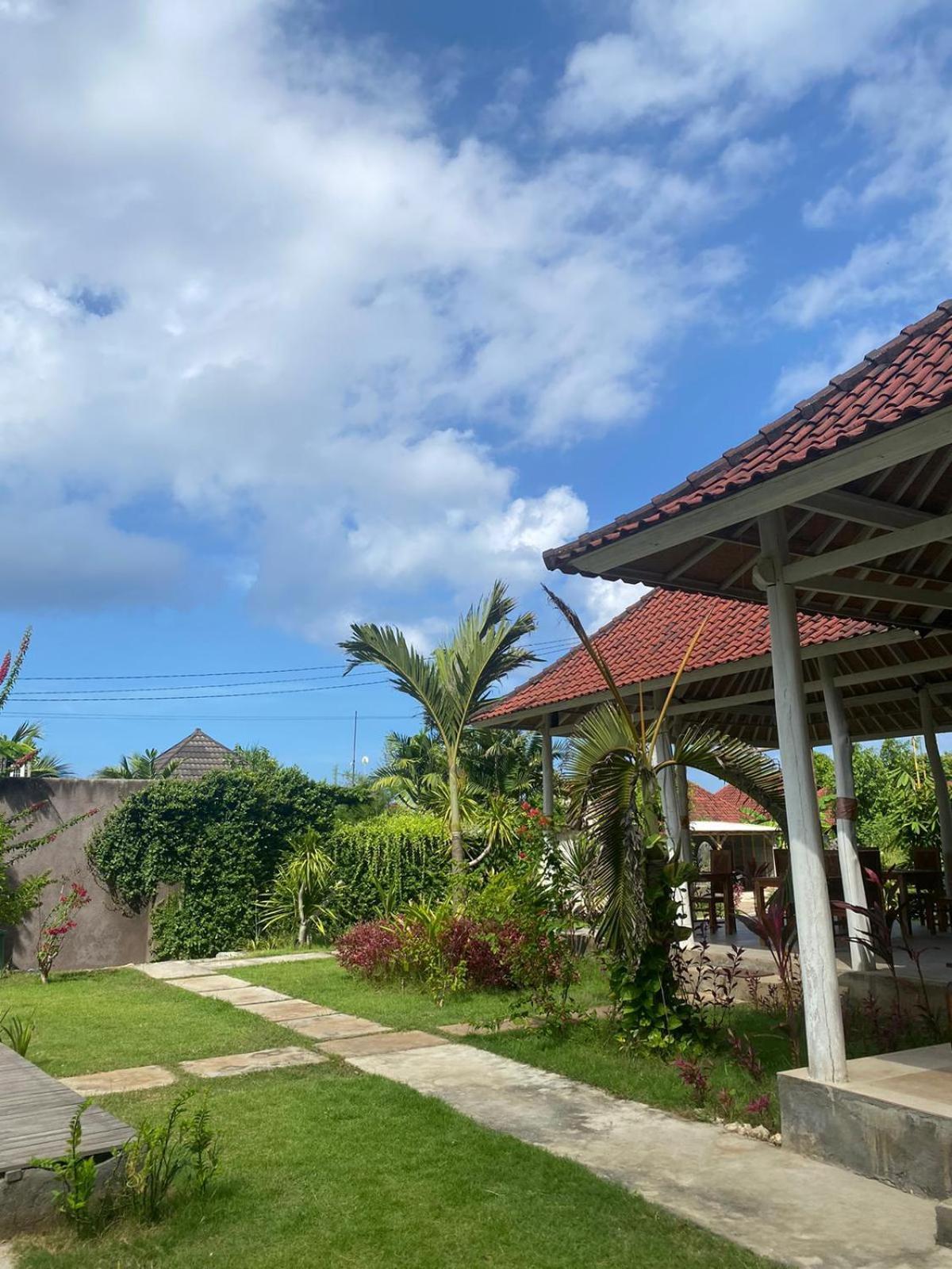 Paluh Beach Huts Nusa Lembongan  Exterior photo